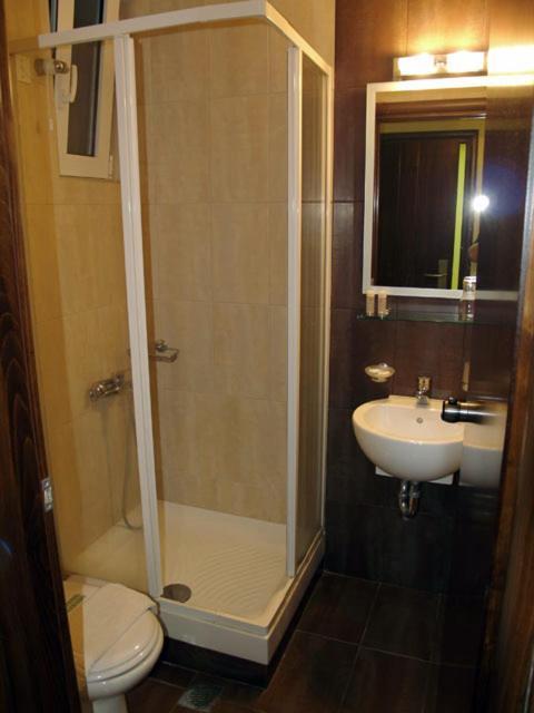 Hotel Filoxenia Chrissi Akti Chania Quarto foto